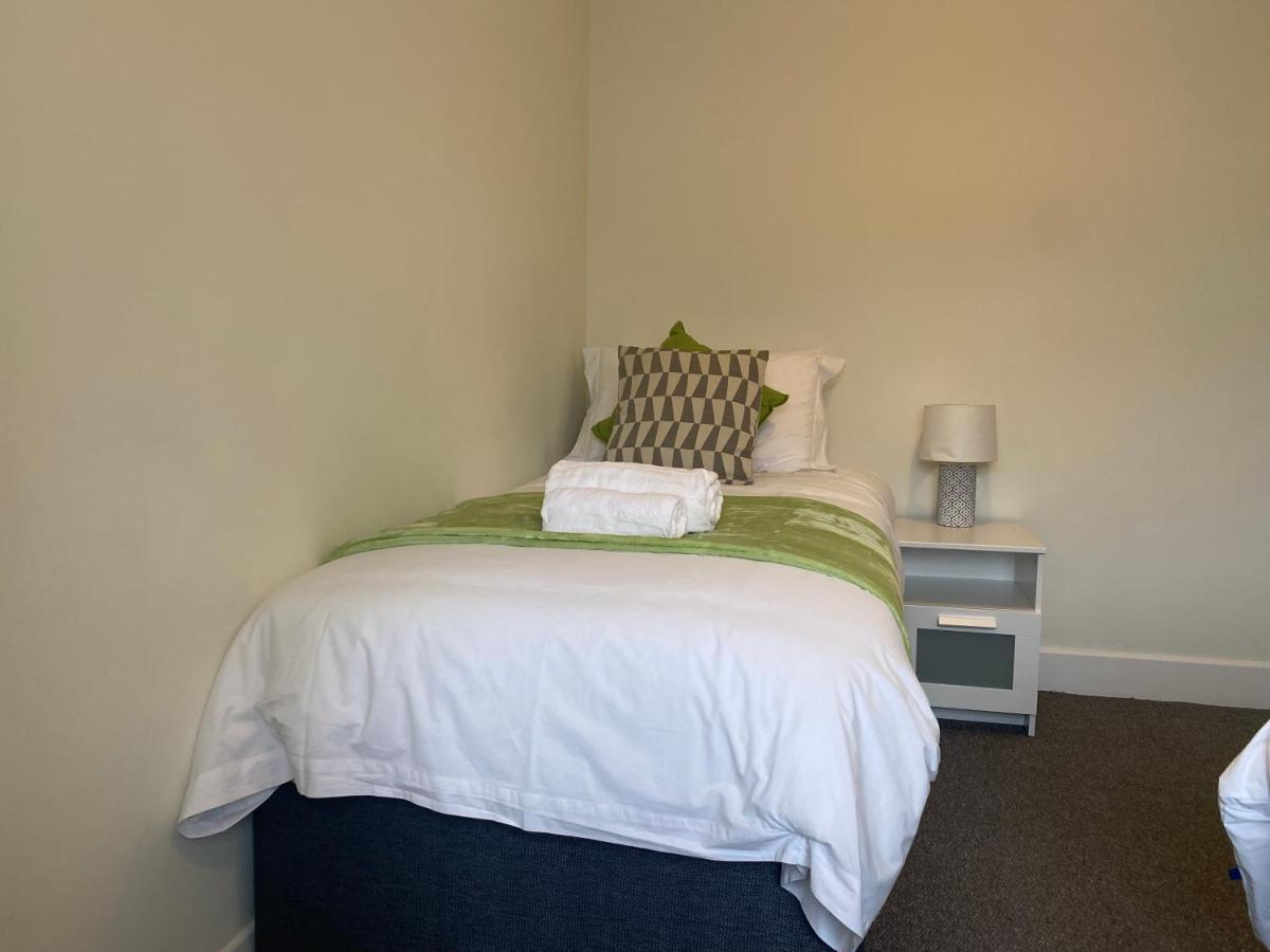 Gladstone Apartments By Bluebell Rooms Southampton Buitenkant foto